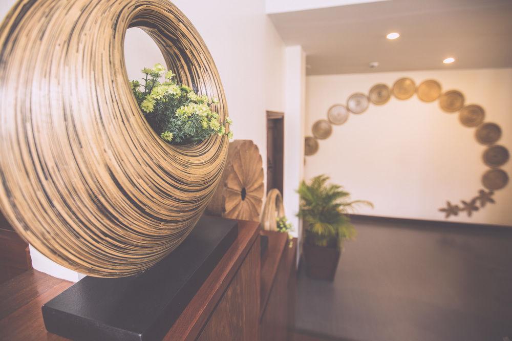 Salana Boutique Hotel Vientiane Exterior photo