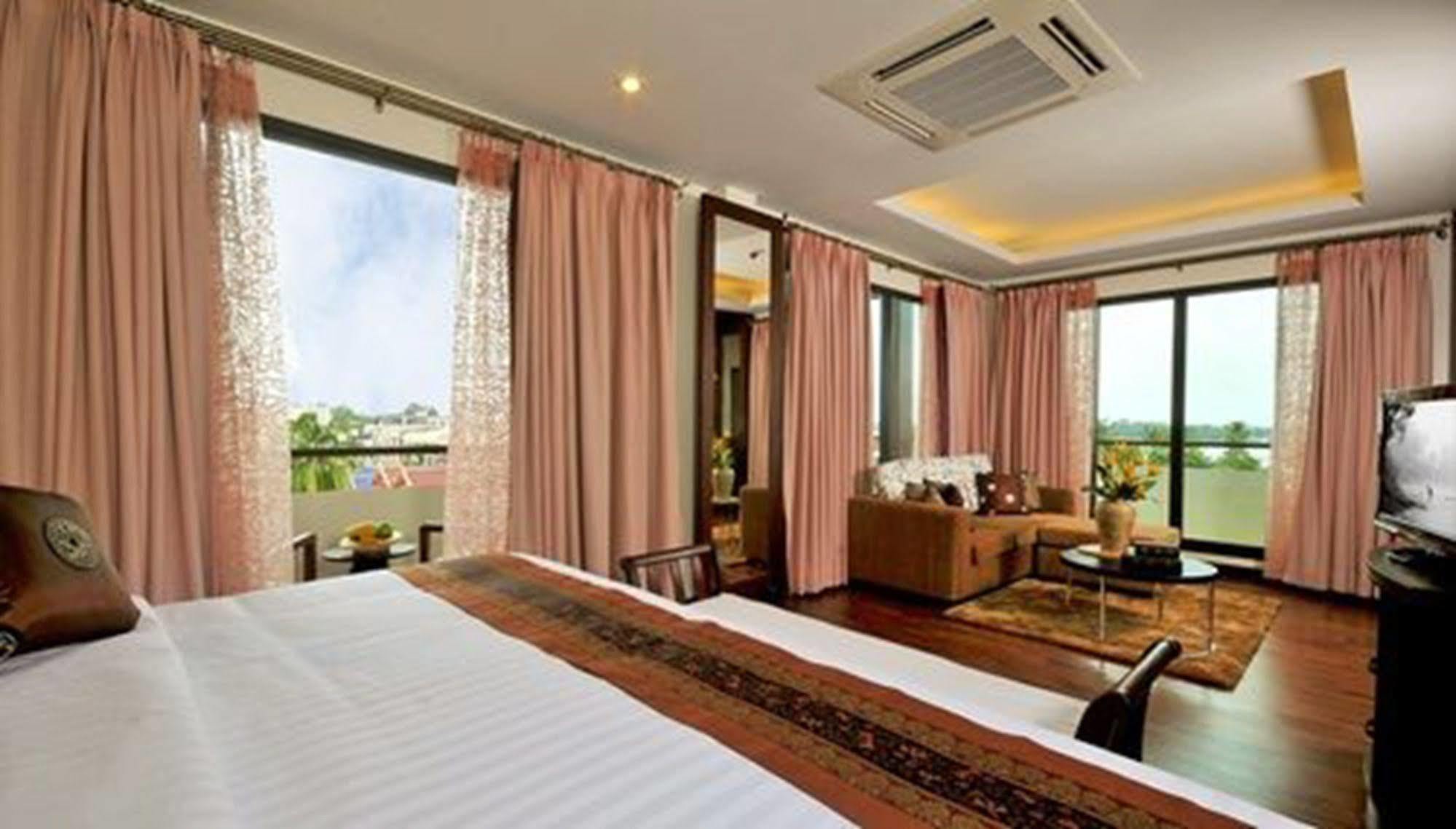 Salana Boutique Hotel Vientiane Exterior photo